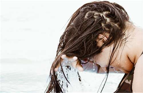 Bulk Laurocapram for hair care product manufacturers