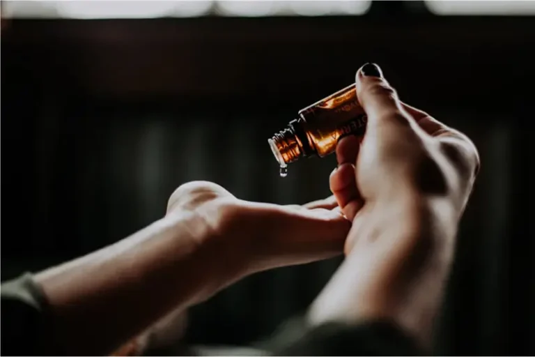 Dimethyl Isosorbide for cosmetic formulations